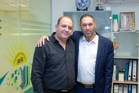 فوز المربي طارق قدح من كفر مندا بجائزة المدير الرائد والمتميّز